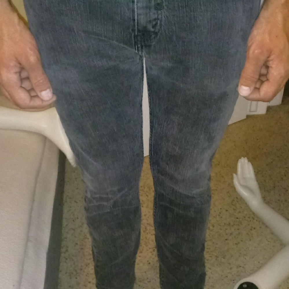 Levis